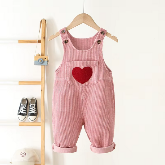 Herzchen Latzhose - rosa