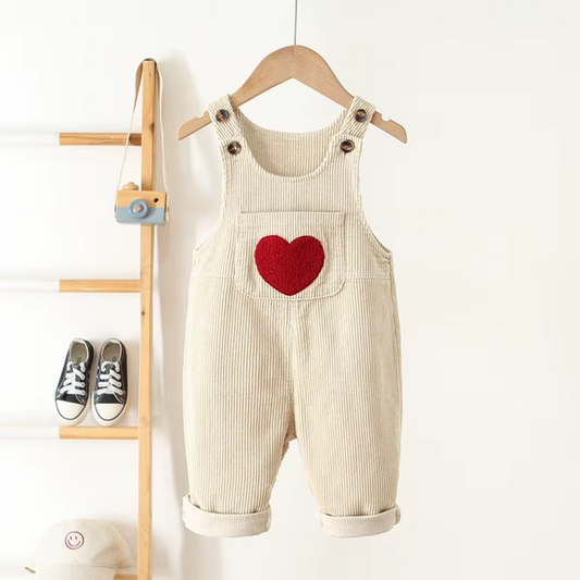 Herzchen Latzhose